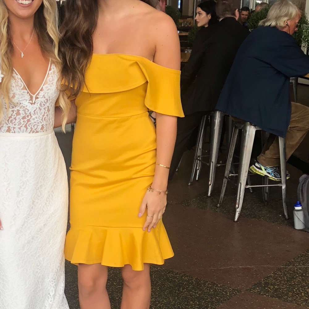 Lulu’s Yellow MIDI Dress